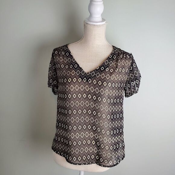 SWEET RAIN MISHKA GEO PRINT WOMEN'S  SHORT SLEEVE BLOUSE SIZE SMALL - Picture 1 of 5